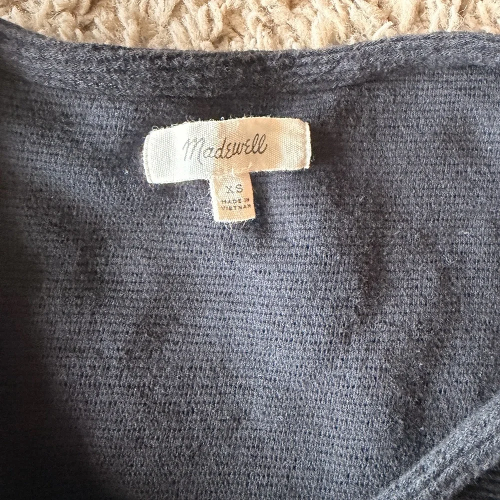 Madewell black puff short sleeve shirt - Picture 2 of 6